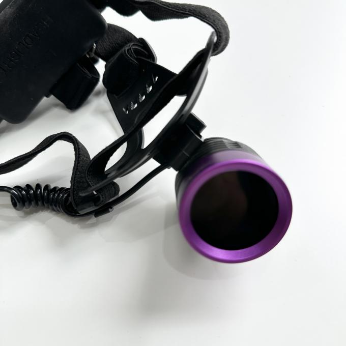 چراغ جلو فلورسنت ذرات مغناطیسی UV DG-3101S با حداکثر طول موج 365-370nm و 2pcs از 18650 باتری لیتیوم 1