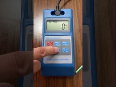 دستگاه‌های اندازه‌گیری دیجیتال تسلا، میدان مغناطیسی و چگالی شار را اندازه‌گیری می‌کنند.