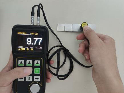 دستگاه ضخامت سنج التراسونیک صنعتی TG-5100D با اسکن A و اسکن B در زمان واقعی، صفحه نمایش رنگی واقعی OLED، ابزار NDT با دقت بالا