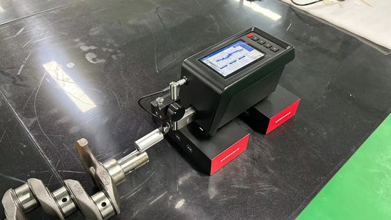 SRT-7300+ ابزار اندازه گیری سطح قابل حمل 500μm Range Touch Screen Roughness Waviness Contour Tester