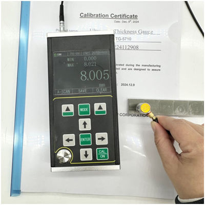 TG-5710 دستگاه سنجش ضخامت فوق صوتی قابل حمل A-Scan B-Scan 100000 دستگاه سنجش ضخامت شیشه ای فلزی پلاستیکی