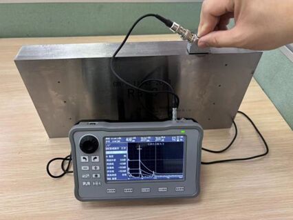 دستگاه تشخیص نقص فلزی قابل حمل FD-500mini با عملکرد DAC/AVG برای NDT صنعتی